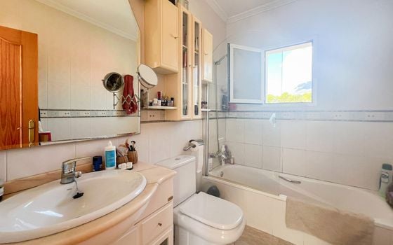 4 bedroom Villa in La Nucia - HMC97291 - Photo - Small - 22