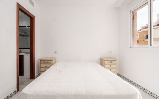 2 Schlafzimmer Appartement in Torrevieja - CBE98016 - Foto - Small - 11