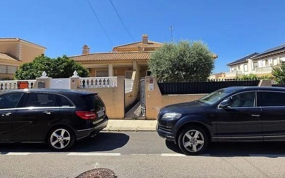 Villa de 3 chambres à Torrevieja - VEC140816 - Photo - 1