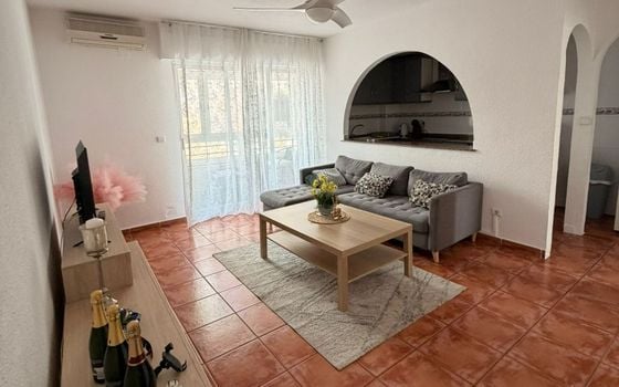 Appartement de 2 chambres à Torrevieja - JLM140982 - Photo - 1