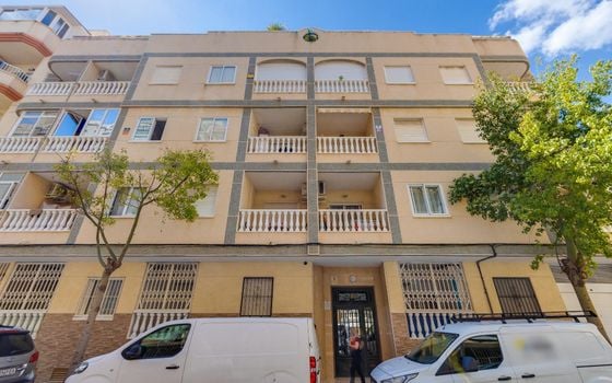 Apartament w Torrevieja, 2 sypialnie - CYM146968 - Zdjęcie - 1