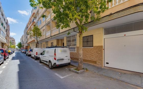 2 bedroom Apartment in Torrevieja - CYM146968 - Photo - Small - 25