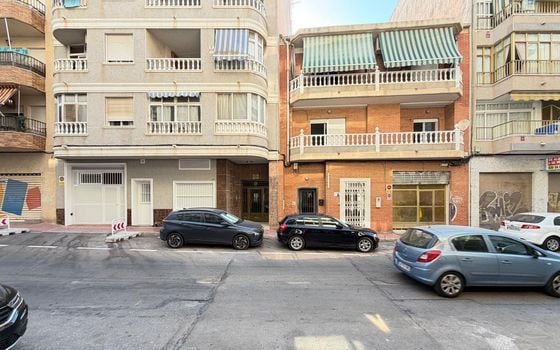Appartement de 1 chambre à Torrevieja - HRE149242 - Photo - 1