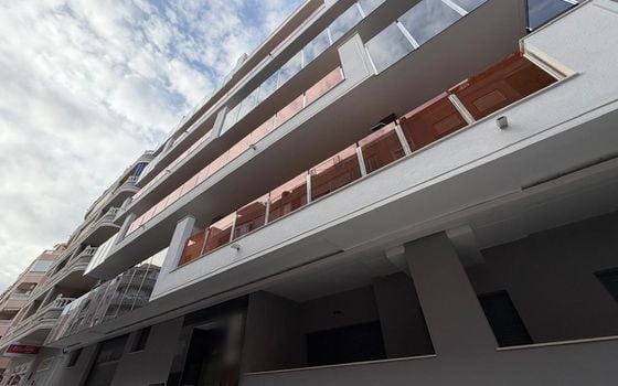 Apartamento de 3 habitaciones en Torrevieja - AG151591 - Foto - Small - 68