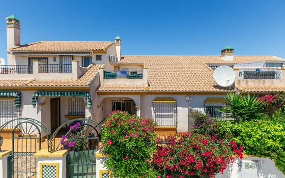 Villa de 2 chambres à Orihuela Costa - AG152280 - Photo - 1