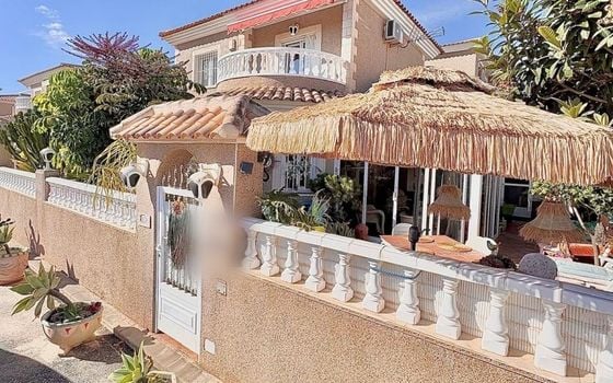 2 bedroom Villa in Torrevieja - AG153209 - Photo - 1