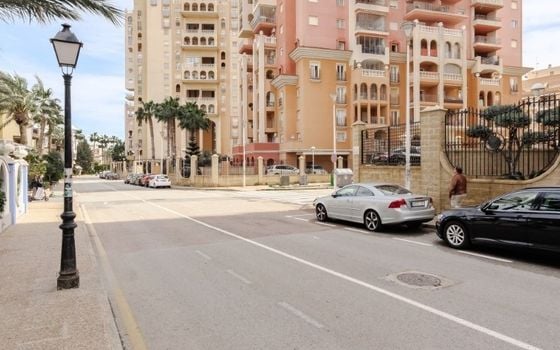 2 Schlafzimmer Appartement in Torrevieja - CBE98016 - Foto - Small - 20